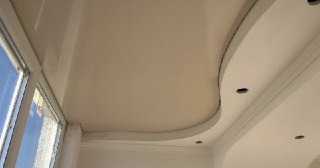Натяжной потолок на балкон Сосногорск, цена 6346 руб.